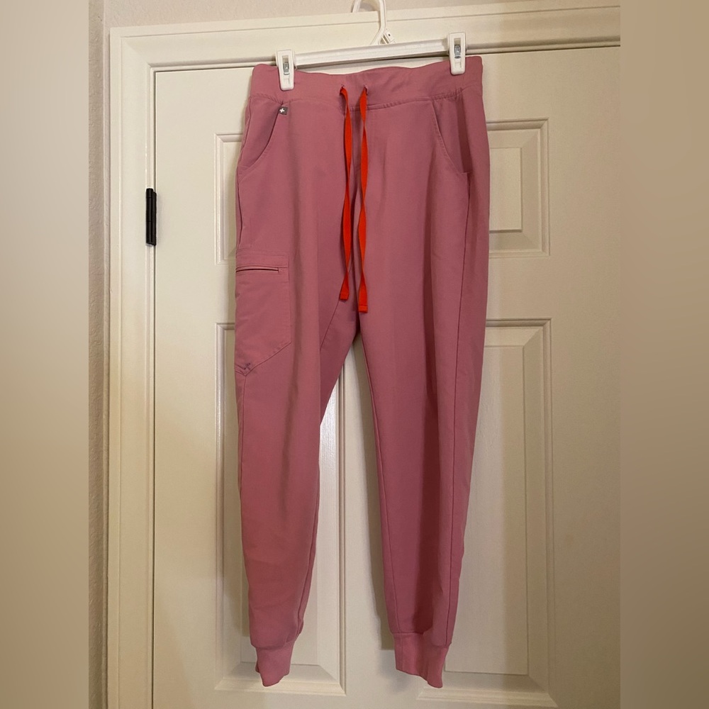 Figs Zamora Scrub Joggers in “Dusty Pink”